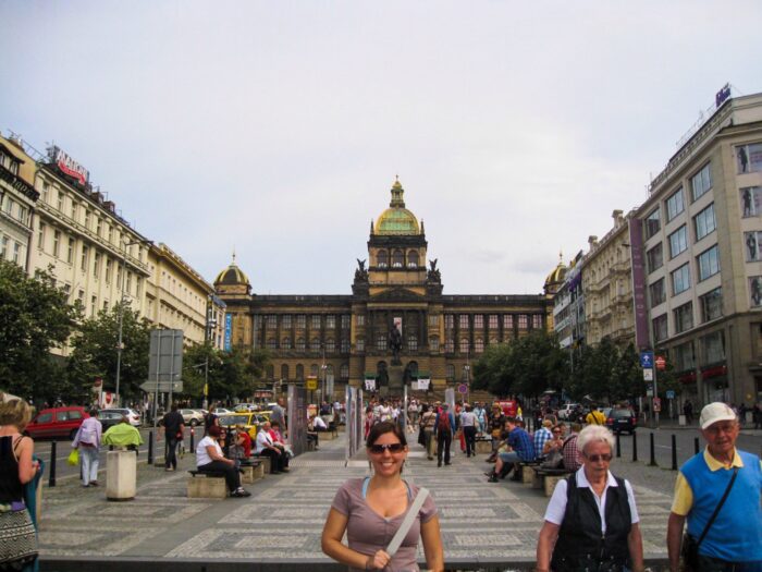 Plaza de Wenceslao: Conoce los 10 lugares imperdibles de Praga